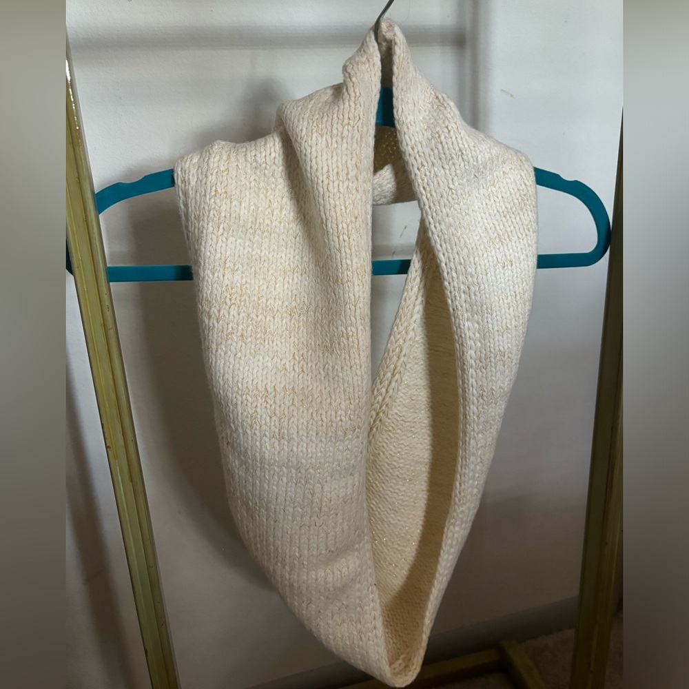 Infinity scarf - Picture 3 of 4